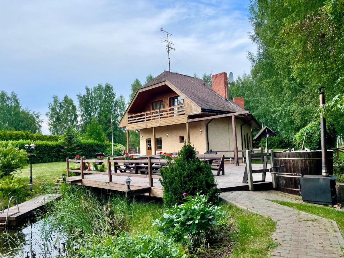 Piejuras Nams Hotell Ķesterciems Eksteriør bilde